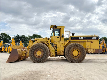 Ελαστιχοφόρος φορτωτής CATERPILLAR 988F