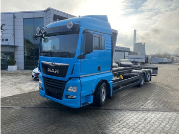 Φορτηγό σασί MAN TGX 26.500