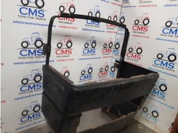 Αμάξωμα και εξωτερικό Ford New Holland 7840. 8340, 8240 Nose Cone Lower Panel E9nn13068bb: φωτογραφία 3 Αμάξωμα και εξωτερικό Ford New Holland 7840. 8340, 8240 Nose Cone Lower Panel E9nn13068bb: φωτογραφία 3