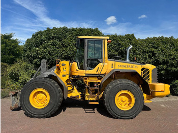 Ελαστιχοφόρος φορτωτής VOLVO L120F