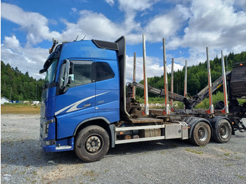 Φορτηγό ξυλείας VOLVO FH16 750