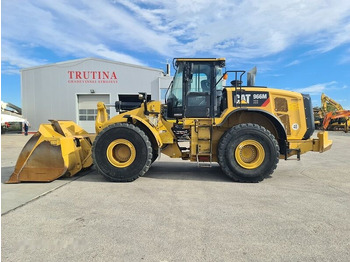 Ελαστιχοφόρος φορτωτής CATERPILLAR 966MXE