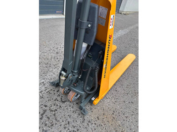 Μηχάνημα στοίβαξης Jungheinrich Scherenhubwagen AMX 10e: φωτογραφία 4 Μηχάνημα στοίβαξης Jungheinrich Scherenhubwagen AMX 10e: φωτογραφία 4