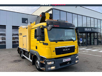 Φορτηγό με γερανό MAN 8.220 4X2 bokštelis(9291): φωτογραφία 2 Φορτηγό με γερανό MAN 8.220 4X2 bokštelis(9291): φωτογραφία 2