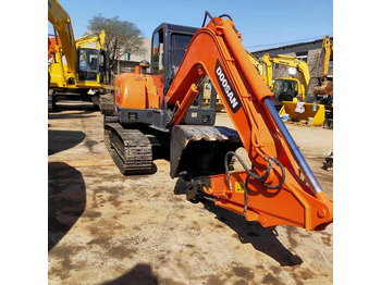 Ερπυστριοφόρος εκσκαφέας DOOSAN DH150