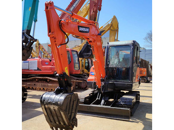 Ερπυστριοφόρος εκσκαφέας DOOSAN DH60