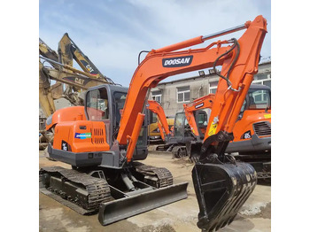 Ερπυστριοφόρος εκσκαφέας DOOSAN DX60