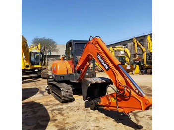 Ερπυστριοφόρος εκσκαφέας DOOSAN DX225