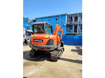 Ερπυστριοφόρος εκσκαφέας High Quality and Low price Used Doosan Dx60 Wheeled Excavator In Good Condition 6-ton Mini 6t Excavator for sale: φωτογραφία 3