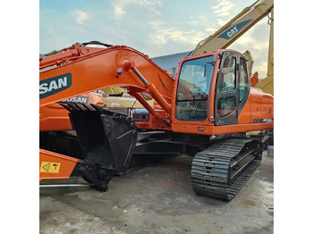 Ερπυστριοφόρος εκσκαφέας High Quality and Low price Used Doosan Dx60 Wheeled Excavator In Good Condition 6-ton Mini 6t Excavator for sale: φωτογραφία 2