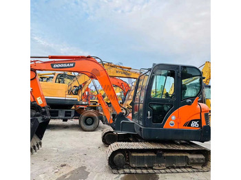 Ερπυστριοφόρος εκσκαφέας DOOSAN DH60-7