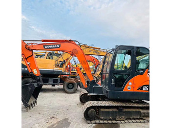 Ερπυστριοφόρος εκσκαφέας DOOSAN DX225