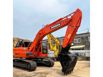 Ερπυστριοφόρος εκσκαφέας DOOSAN DX225
