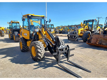 Ελαστιχοφόρος φορτωτής JCB 406: φωτογραφία 2 Ελαστιχοφόρος φορτωτής JCB 406: φωτογραφία 2