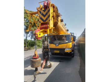 Τηλεσκοπικός γερανός XCMG