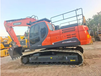Ερπυστριοφόρος εκσκαφέας DOOSAN DX225