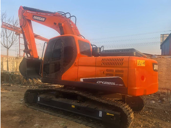 Ερπυστριοφόρος εκσκαφέας DOOSAN DX225LC