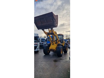 Ελαστιχοφόρος φορτωτής JCB 436