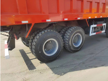 Φορτηγό ανατρεπόμενο Howo 371  6*4: φωτογραφία 3 Φορτηγό ανατρεπόμενο Howo 371  6*4: φωτογραφία 3