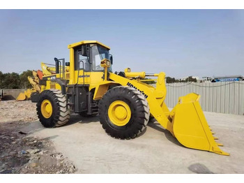 Ελαστιχοφόρος φορτωτής Komatsu WA470-3: φωτογραφία 3