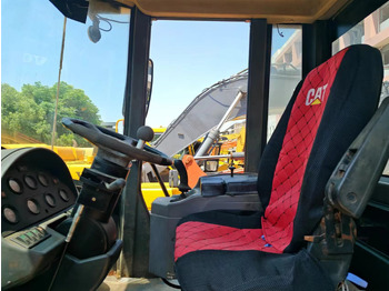 Ελαστιχοφόρος φορτωτής CAT 950G: φωτογραφία 3