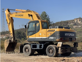 Τροχοφόρος εκσκαφέας HYUNDAI