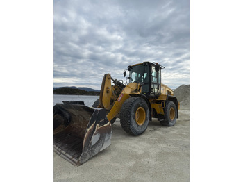 Ελαστιχοφόρος φορτωτής CATERPILLAR 930M