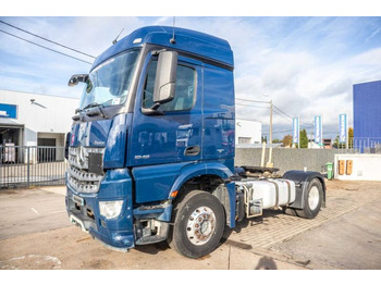 Τράκτορας MERCEDES-BENZ Actros 1843