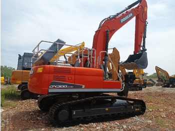 Ερπυστριοφόρος εκσκαφέας DOOSAN DX300LC