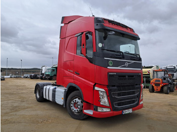 Τράκτορας VOLVO FH