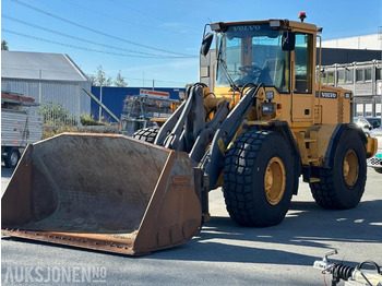 Ελαστιχοφόρος φορτωτής VOLVO L70D