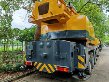 Τηλεσκοπικός γερανός XCMG QY130K