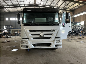 Φορτηγό βυτιοφόρο SINOTRUK HOWO