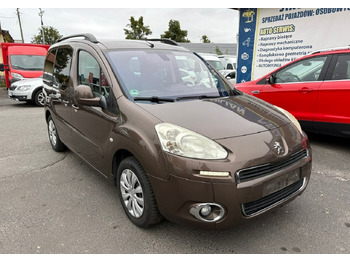 Station wagon PEUGEOT