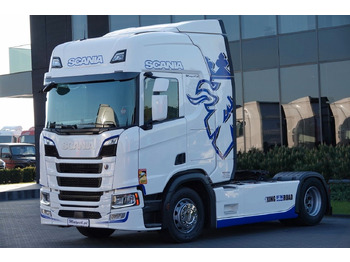Τράκτορας SCANIA R 450