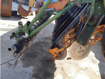 Σπαρτική μηχανή Amazone D8-60 Super: φωτογραφία 5 Σπαρτική μηχανή Amazone D8-60 Super: φωτογραφία 5