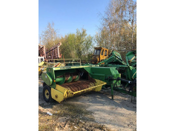 Χορτοδετική μηχανή τετράγωνες μπάλες JOHN DEERE
