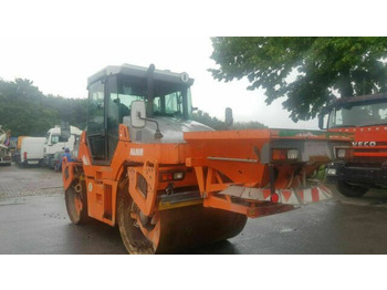 Ασφαλτικός οδοστρωτήρας Hamm DV90 VO mit Streuer Klima Deutsche Maschine: φωτογραφία 2