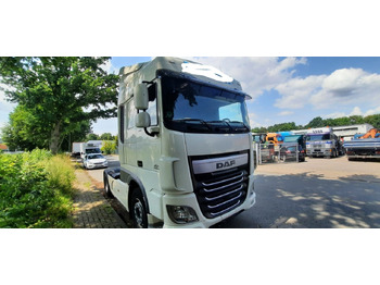 Τράκτορας DAF XF 106 460