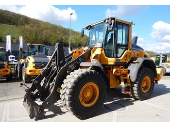 Ελαστιχοφόρος φορτωτής Volvo L 90 H: φωτογραφία 1