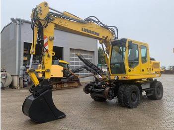 Τροχοφόρος εκσκαφέας LIEBHERR A 900
