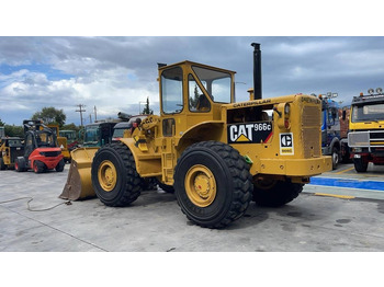 Ελαστιχοφόρος φορτωτής CATERPILLAR 966C