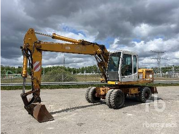 Τροχοφόρος εκσκαφέας LIEBHERR A 902