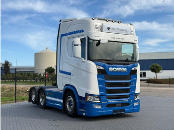 Τράκτορας SCANIA S 650 V8