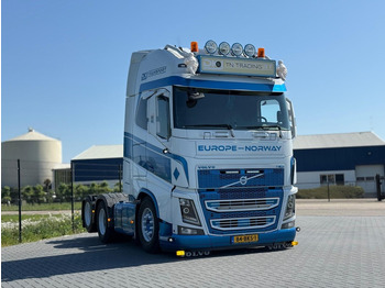Τράκτορας VOLVO FH16 750