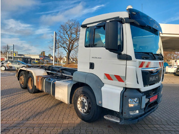 Φορτηγό φόρτωσης γάντζου MAN 26.400 ABROLLER HIAB: φωτογραφία 3 Φορτηγό φόρτωσης γάντζου MAN 26.400 ABROLLER HIAB: φωτογραφία 3