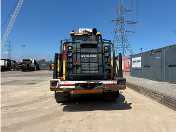 Ελαστιχοφόρος φορτωτής Hyundai HL960HDXT: φωτογραφία 4