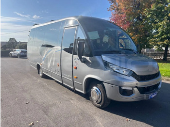 Μικρό λεωφορείο