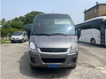 Πούλμαν IVECO Daily