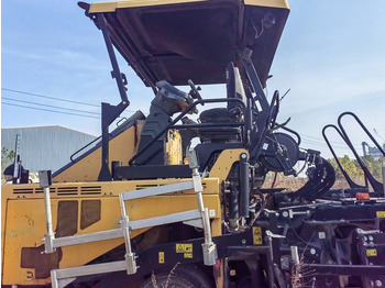 Διαστρωτήρας ασφάλτου CATERPILLAR AP655F